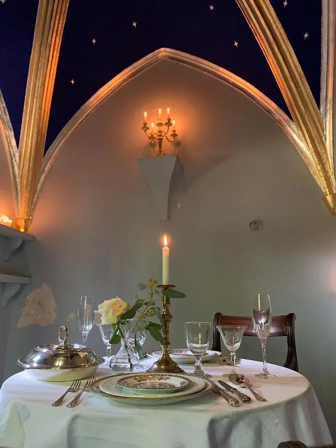 Chateau Mas De Pradie B&B Fountain View Room Foissac